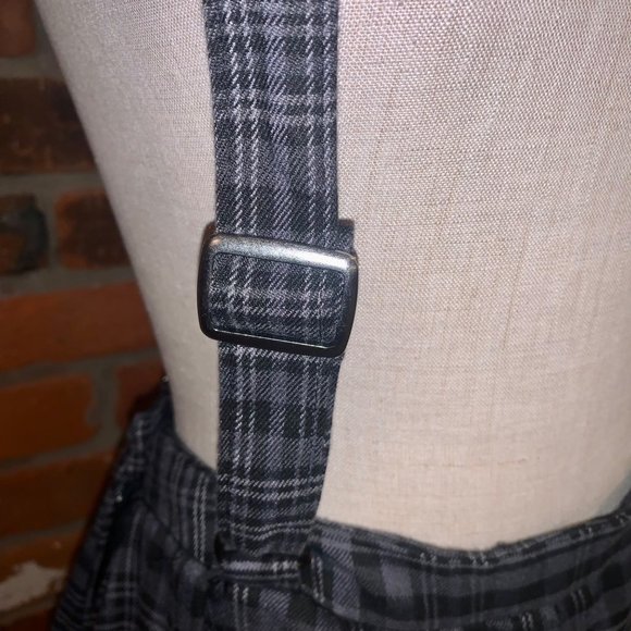 Hot Topic Black And Gray Plaid Pleated Skirt With Suspenders Size Small - Picture 3 of 7